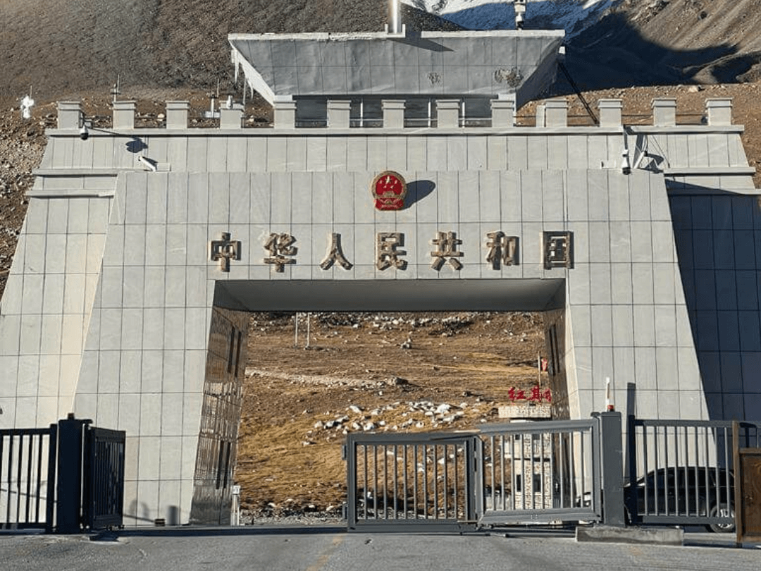 10 Days Biking Tour of Hunza-Nagar